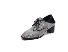 Spring new single shoes women wear lazy shoes with thick with laced cloth British wind wild women shoes