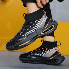 Men's casual shoes with increased breathability