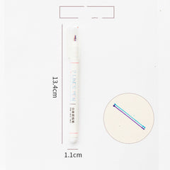 Students Use Two-Color Hand Account Pen To Mark Key Highlighter