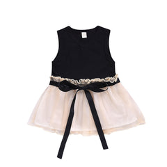 Sleeveless Lace Dress With Wooden Ears