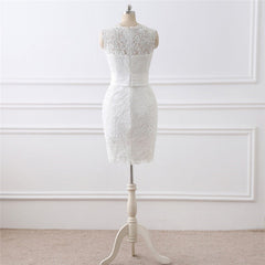 Two-piece White Wedding Dress With Round Neck And Elegant