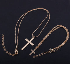 Hot-selling new classic teaching frame Pendant Necklace short necklace jewelry two sets of products