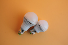 Led sound-controlled bulb corridor sound-light controlled bulb 3w5WE27 screw induction bulb energy-saving bulb bulb emergency lamp