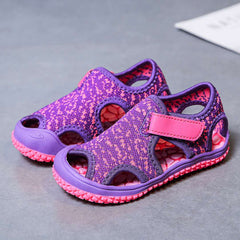 Hollow soft bottom boys beach shoes