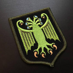 Elder Thing Heraldic Shield Embroidered Patch (Arkham Variant): Iron-on
