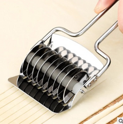 Stainless steel household manual pressing machine hand-operated multi-knife noodles machine multi-function rolling pin cutting vegetables flavors crusher