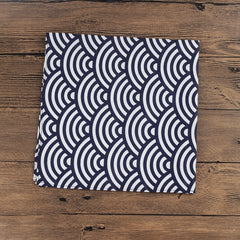 Windy table cloth