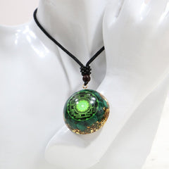 Natural Crystal Gravel Personalized Pendant For Men And Women