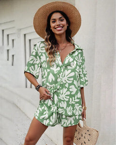 2Pcs Women's Casual Printed Summer Suit - Short-Sleeved Shirt & Drawstring Shorts Set